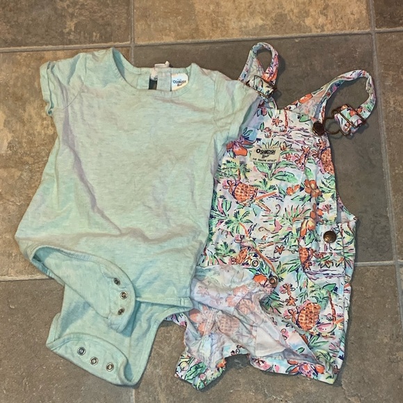 Oshkosh B’gosh Shortalls and Onesie Set - Picture 3 of 7